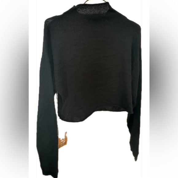 Cropped Cashmere Turtle (Price Firm / Sold Out Online) - Picture 6 of 7